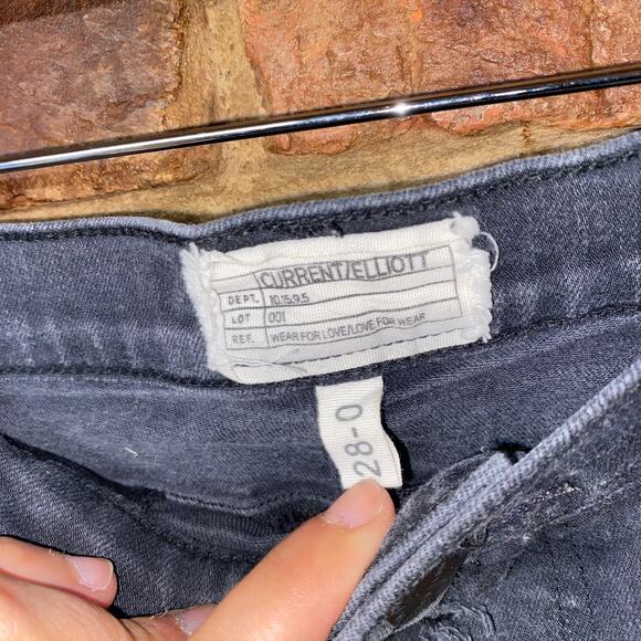 Current/Elliott Black Wash Denim Cut-Off Distressed Jean Shorts Women's Size 28 - Picture 4 of 7